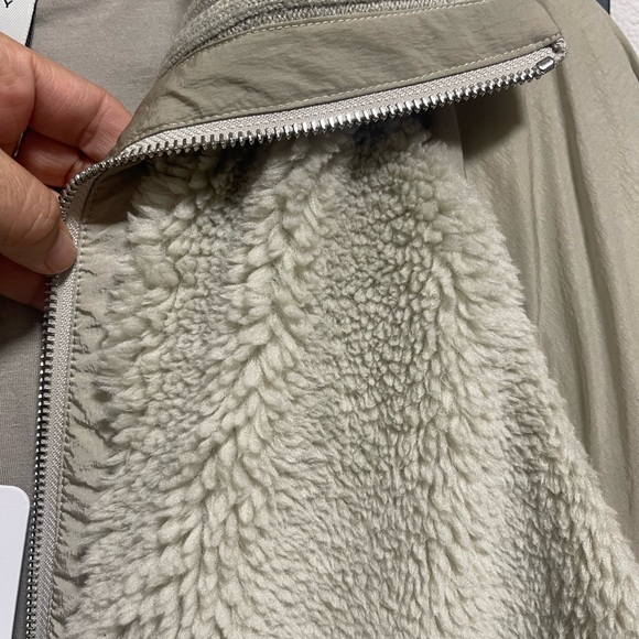 Varley Denee Half Zip Sherpa Jacket • Agate Grey • Size S • NWT  • Sold Out - Picture 10 of 11